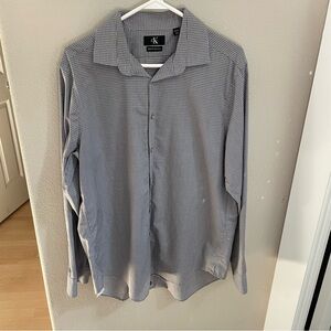 Calvin Klein Button Up Shirt Large